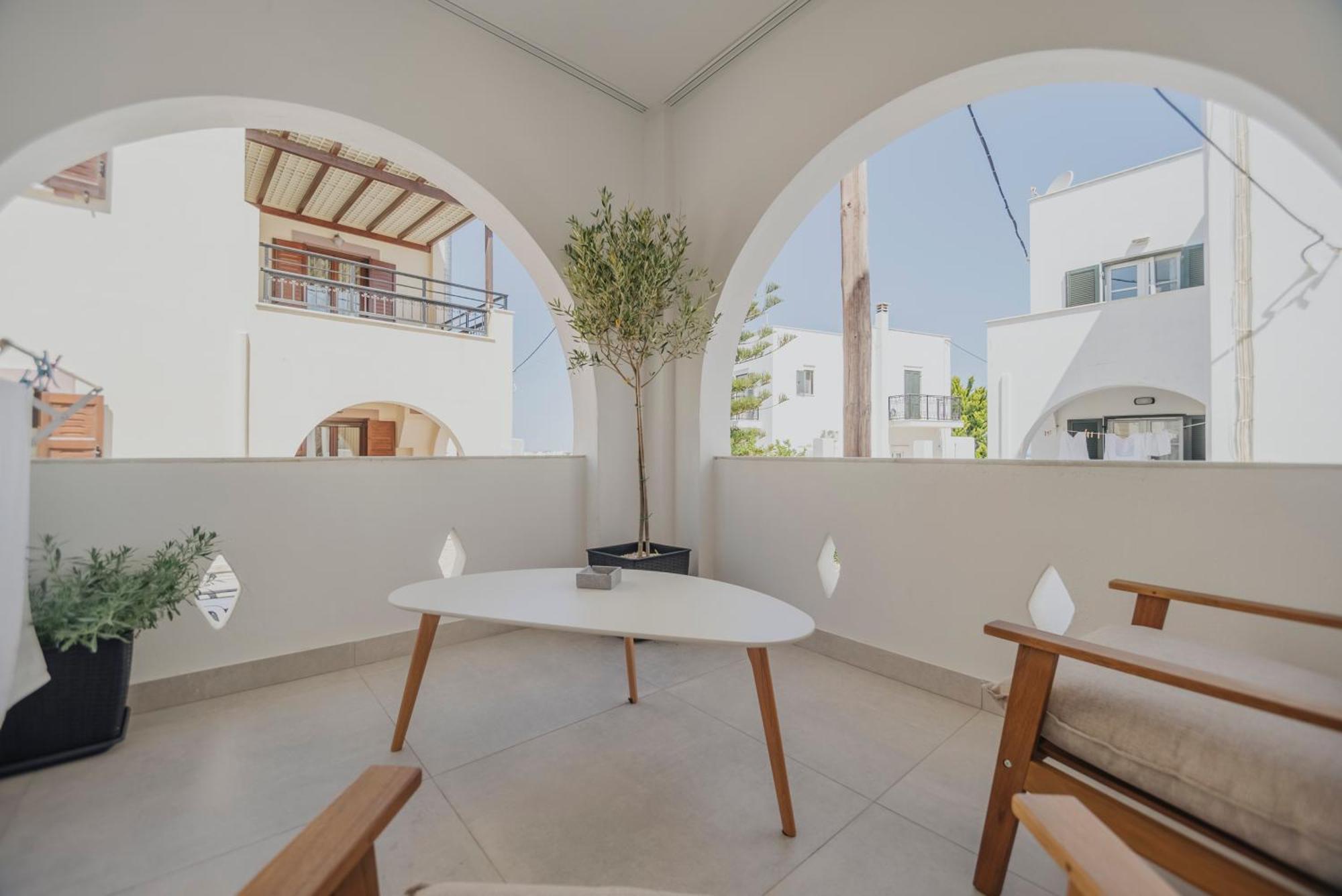 Апарт отель Golden Bird'S Naxos City Экстерьер фото
